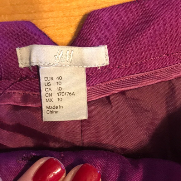 H&M  Purple Herringbone Wool Blend Lined shorts - Picture 2 of 8